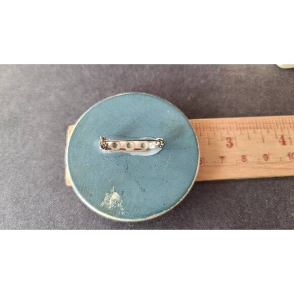 Circular Handpainted Floral Button Brooch - Picture 9 of 10